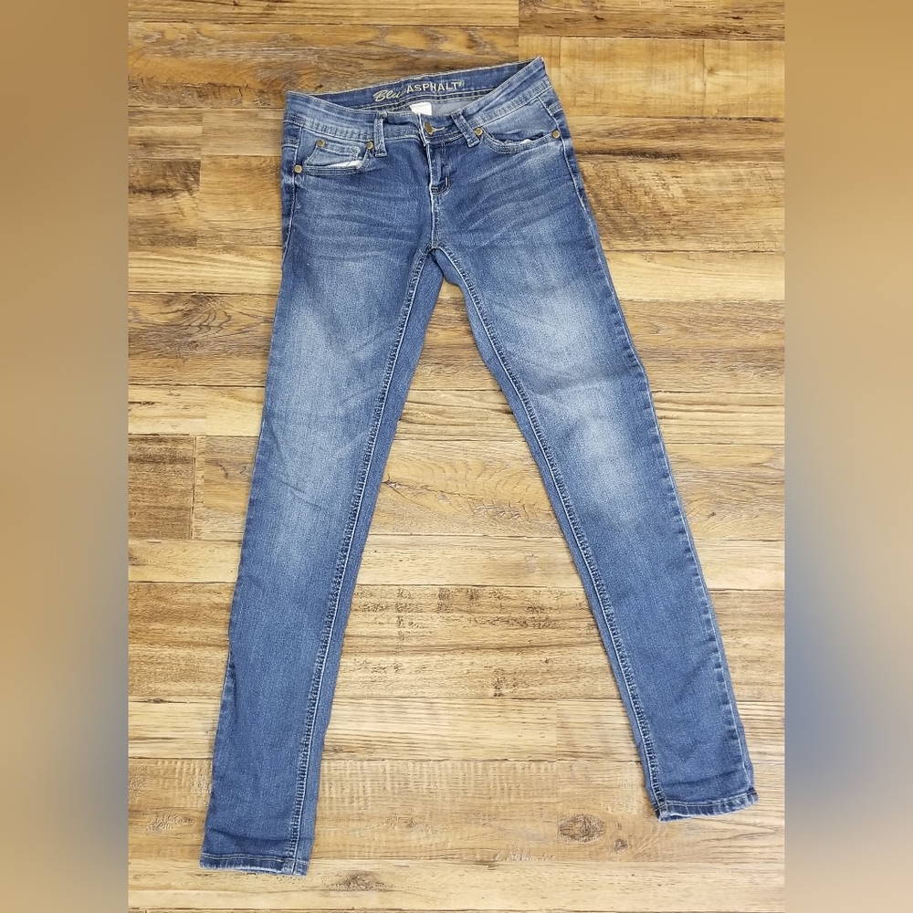 Blue Asphalt size 3, regular